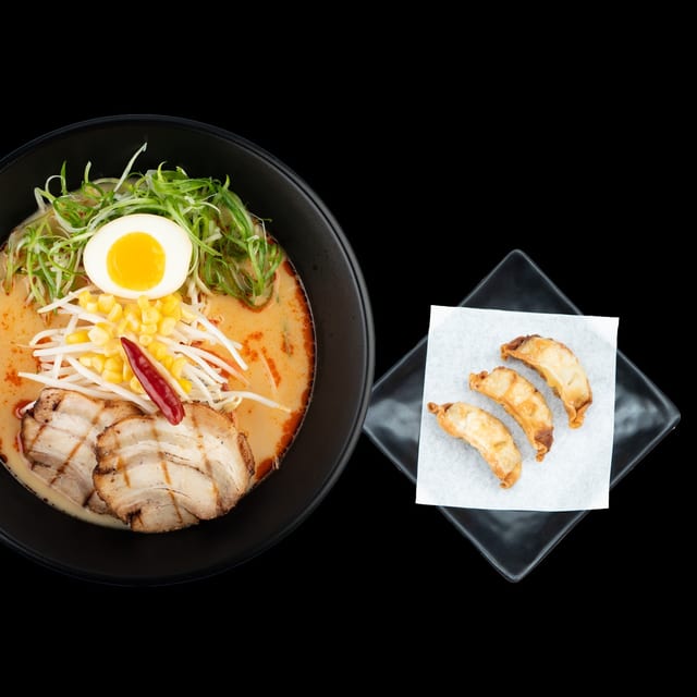 Spicy Miso Ramen & Gyoza 3 pcs (Lunch).