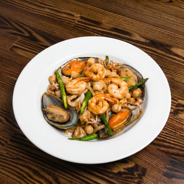 Spicy Seafood Yaki Udon.