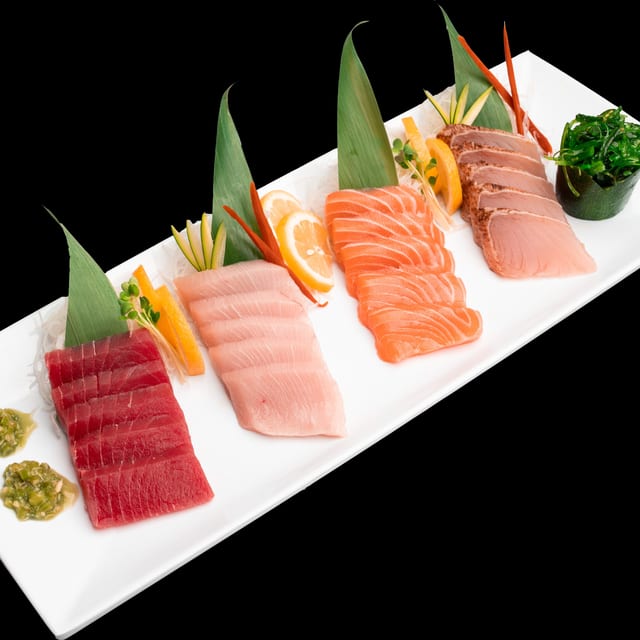 Sashimi Combo.