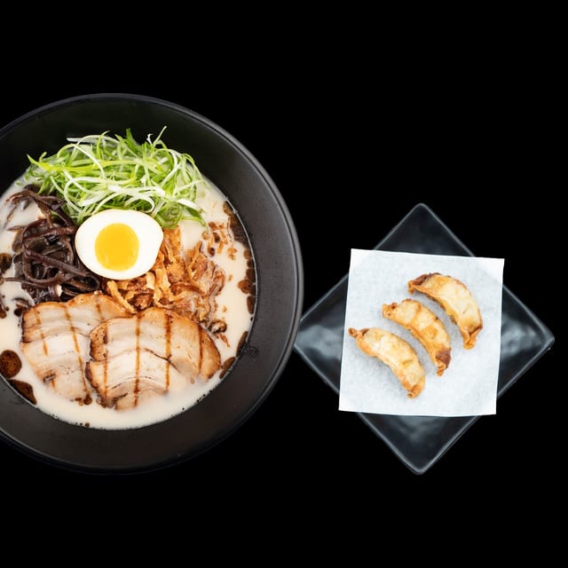 Tonkotsu Ramen & Gyoza 3 pcs (Lunch).